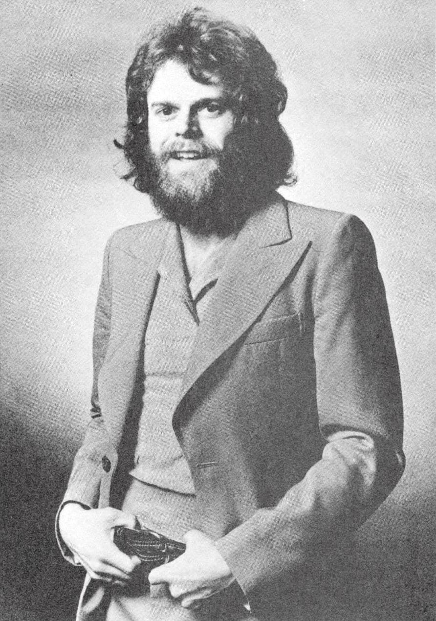 Alan Gorrie. Vocals & Bass.